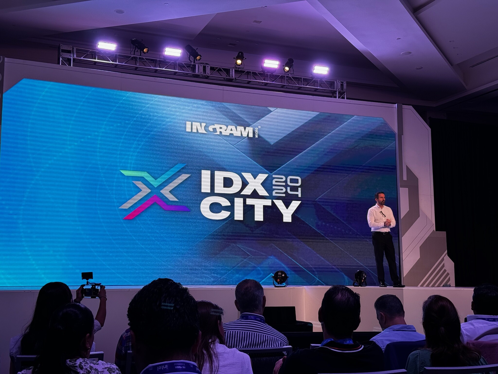 TecnetOne Presente en el IDX City 2024 en Cancún, México